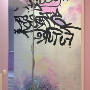 роспись в стиле граффити на стене детской, расписать стены художником в уличном стиле в детской